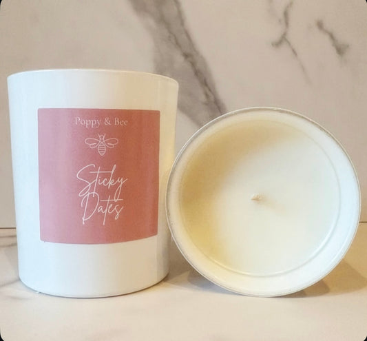 Sticky Dates Medium Candle